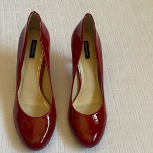 AlEX MARIE  Red Patent Round-Toe Pumps